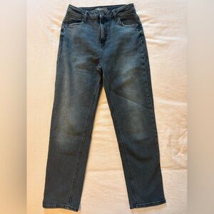 Woman’s Black Jeans